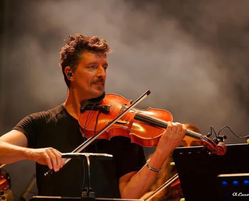 Raffaele Rebaudengo- violista, compositore e producer. Membro di GnuQuartet e Stellare.